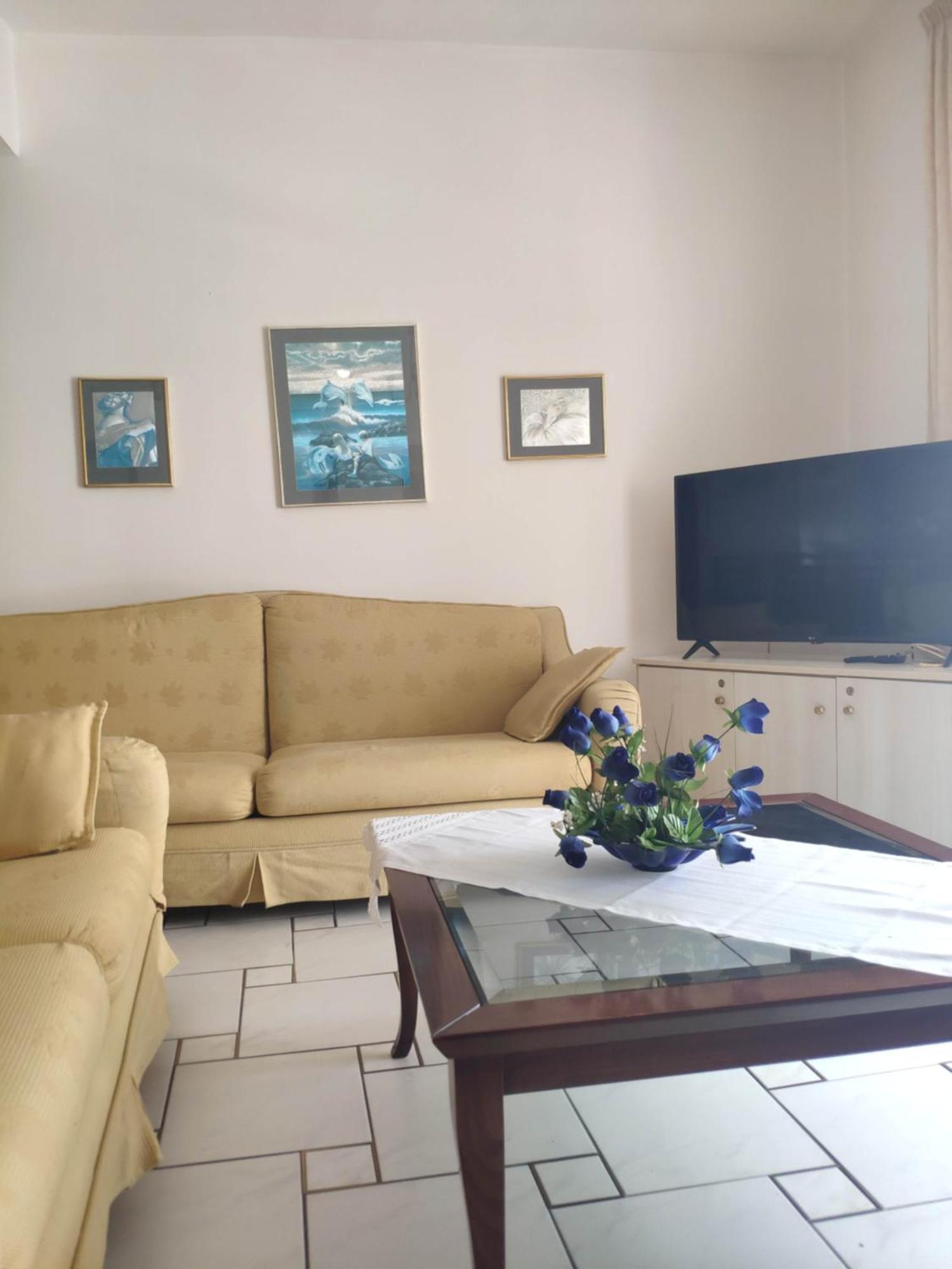 Sunny Central New Classic House Candia Esterno foto